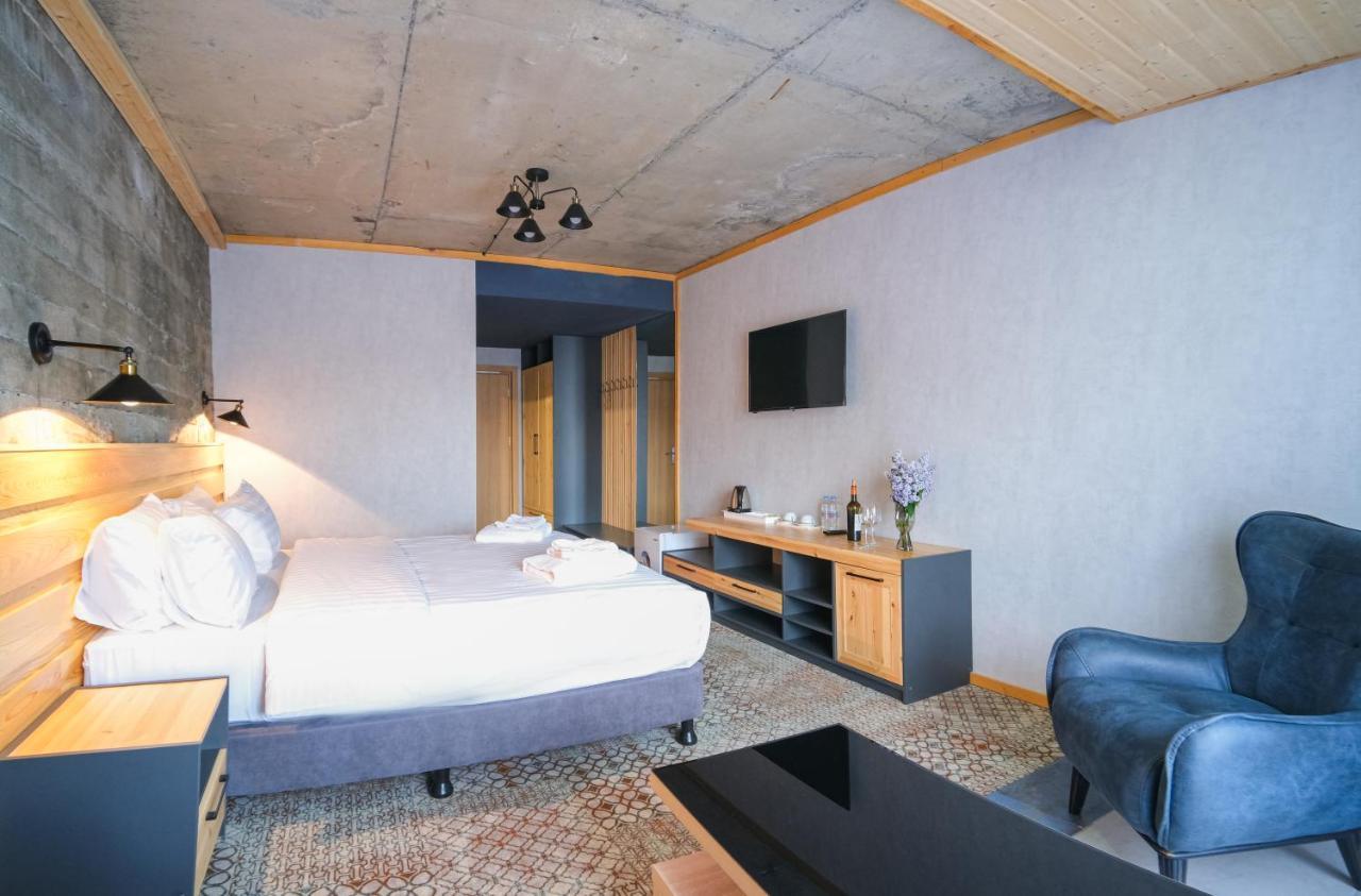Hotel Posta メスティア エクステリア 写真