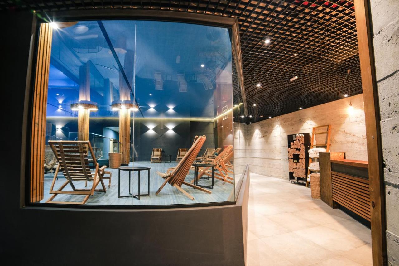 Hotel Posta メスティア エクステリア 写真