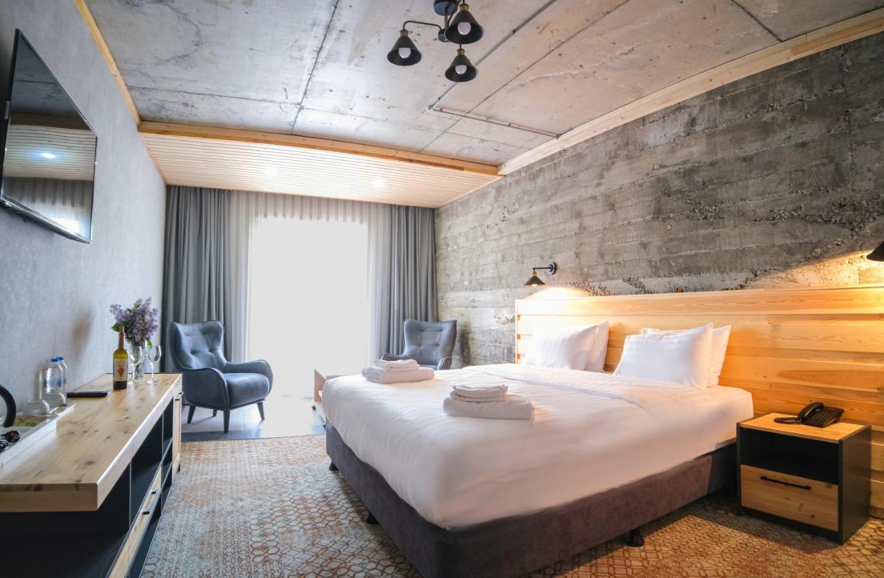 Hotel Posta メスティア エクステリア 写真