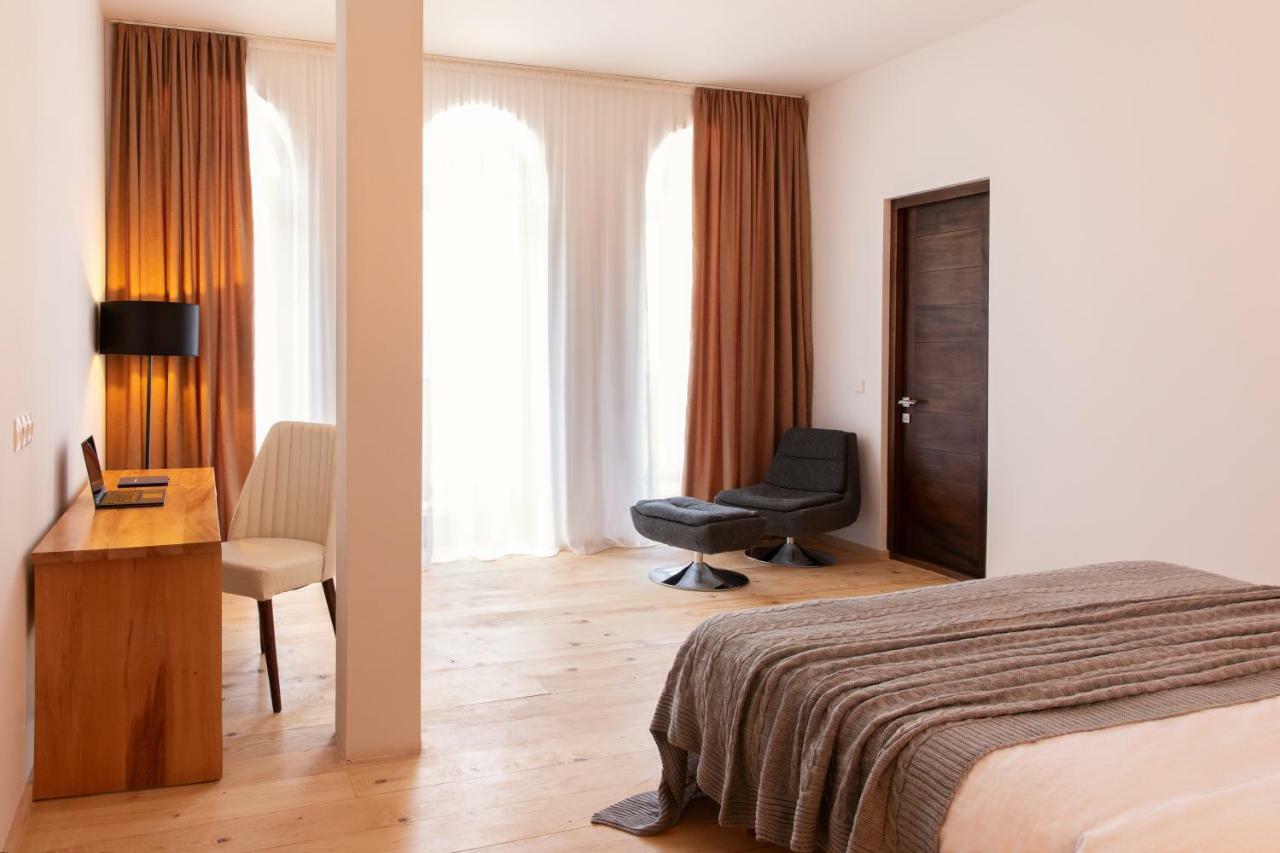 Hotel Posta メスティア エクステリア 写真